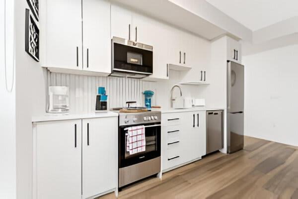 Newly Built Condo With Amazing Views Китченер Экстерьер фото